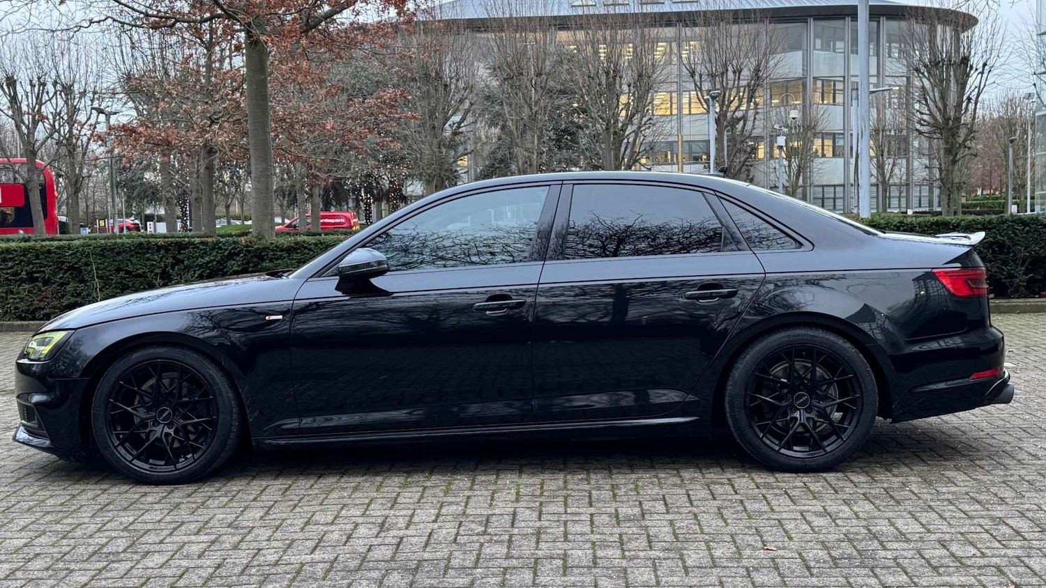 Used Audi A4 2016 for sale - 76836447: Photo 4