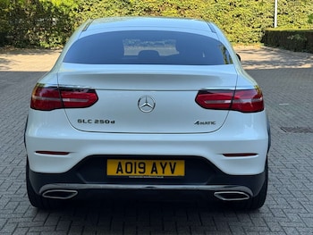 Used Mercedes-Benz GLC 2019 for sale - 79408980: Photo