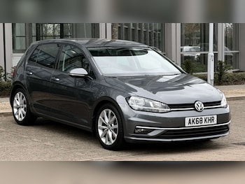 Used Volkswagen Golf 2019 for sale - 77847595: Photo