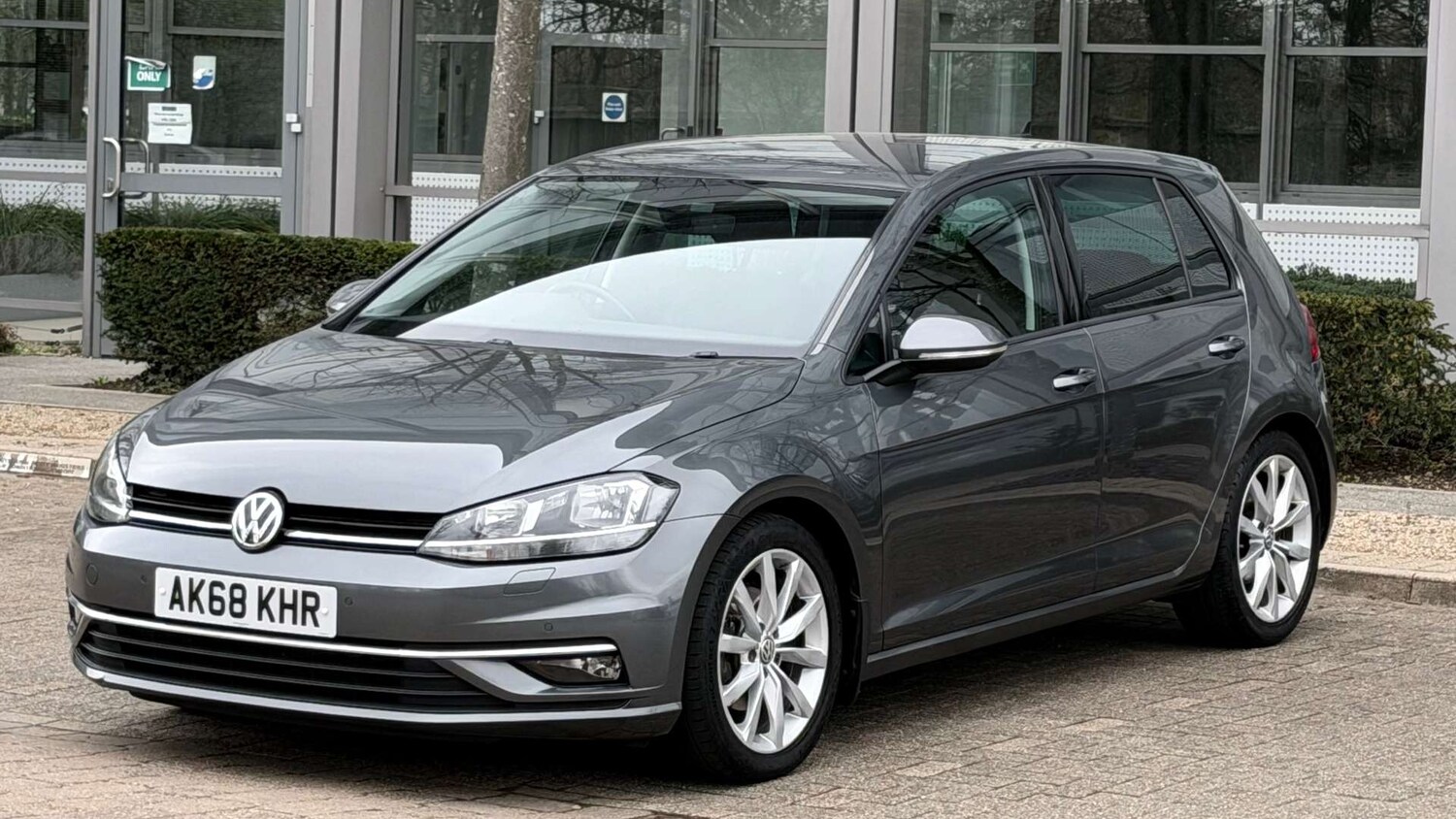 Used Volkswagen Golf 2019 for sale - 77847595: Photo 6