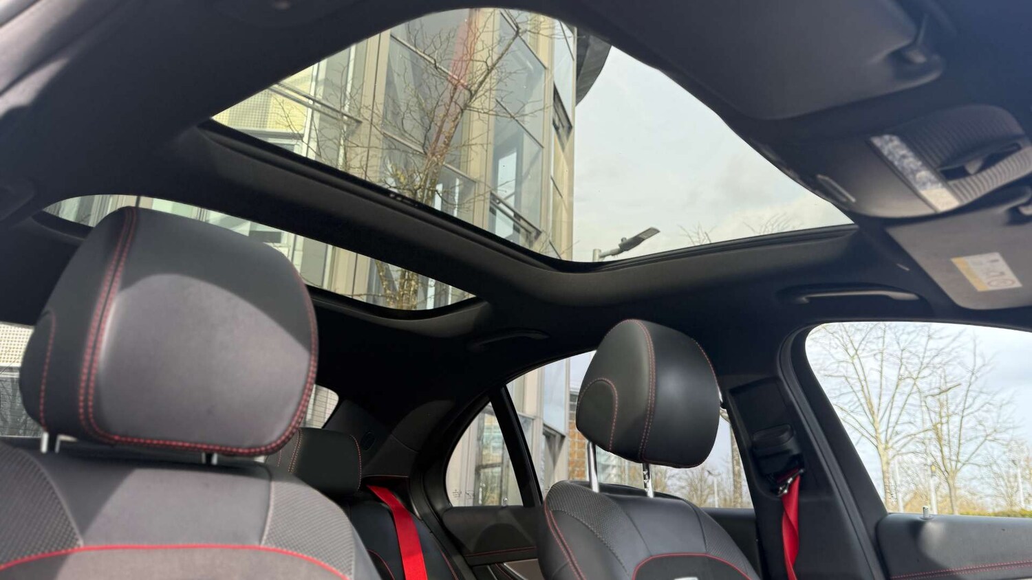 Used Mercedes-Benz E Class 2018 for sale - 77880542: Photo 16