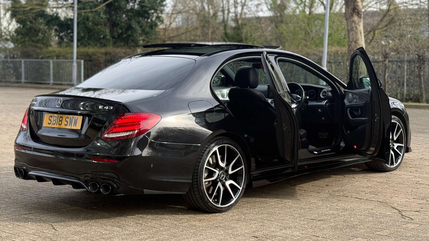 Used Mercedes-Benz E Class 2018 for sale - 77880542: Photo 26