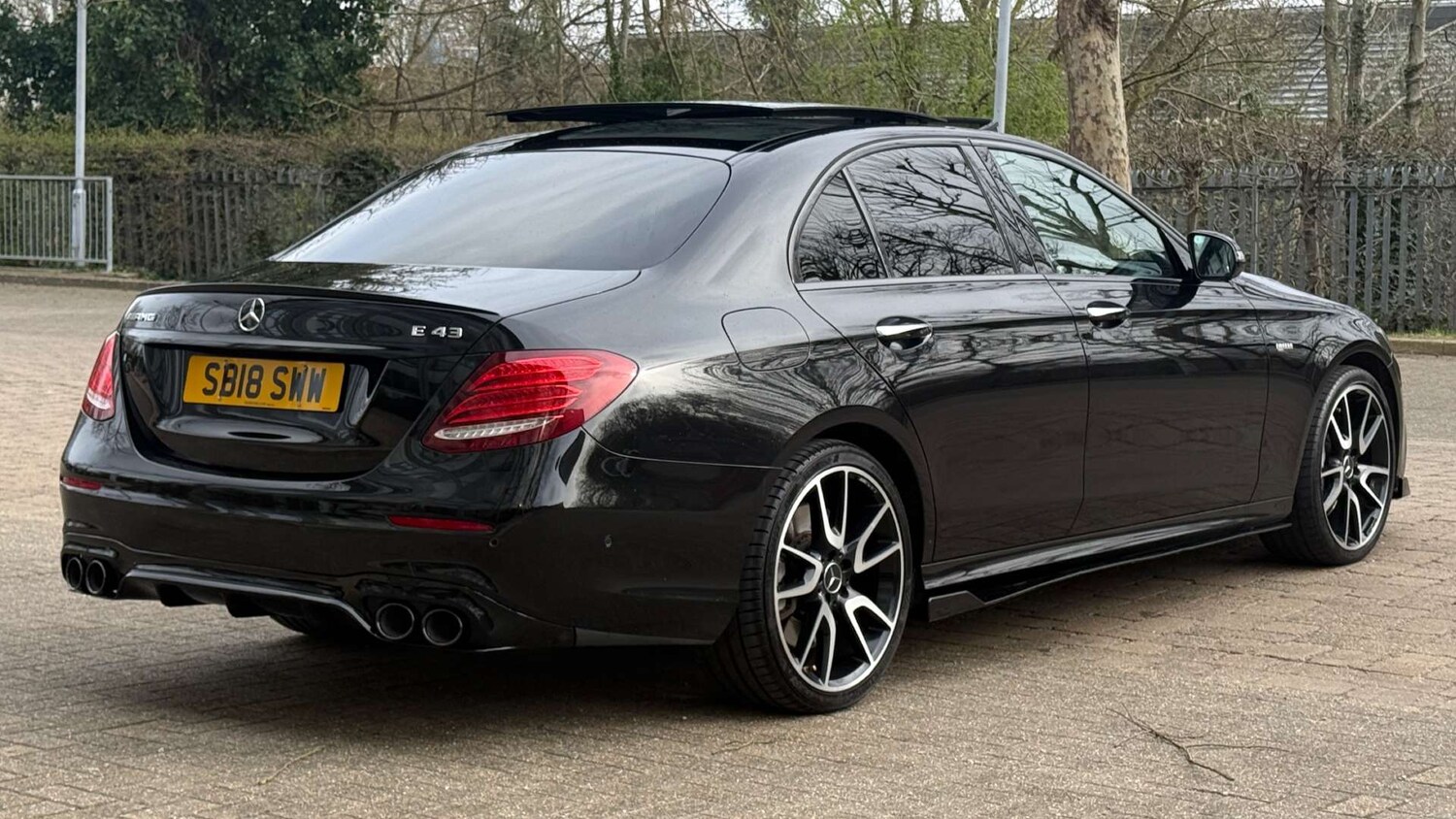 Used Mercedes-Benz E Class 2018 for sale - 77880542: Photo 8