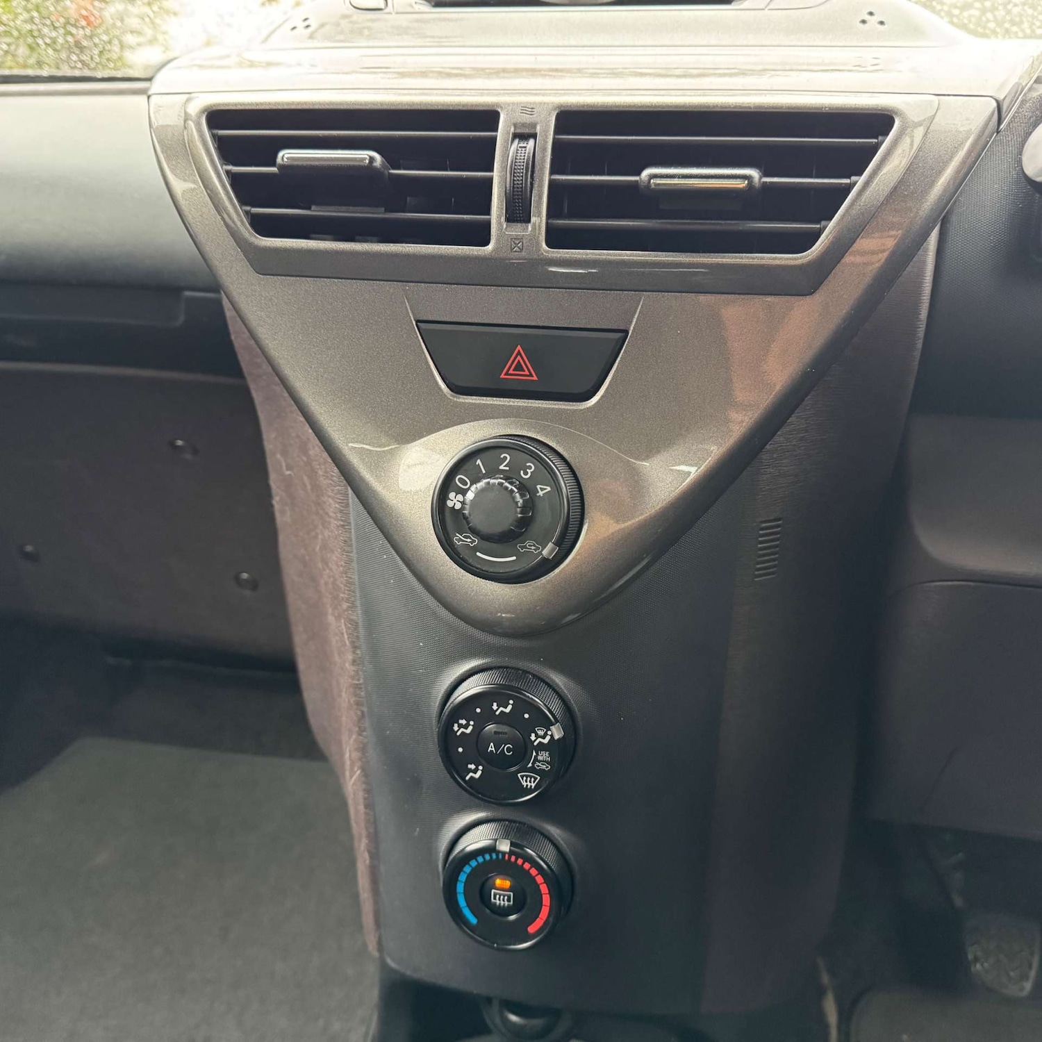 Used Toyota IQ 2010 for sale - 76533582: Photo 22