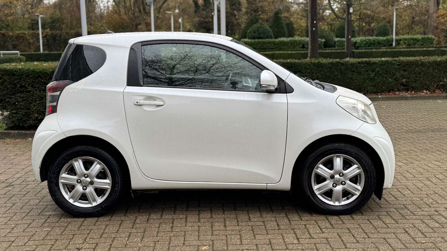 Used Toyota IQ 2010 for sale - 76533582: Photo 9
