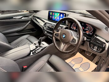 Used BMW 5 Series 2022 for sale - 77200735: Photo