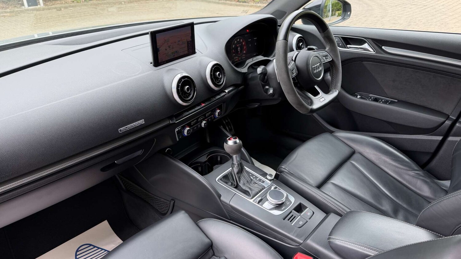 Used Audi RS3 2018 for sale - 78211886: Photo 15