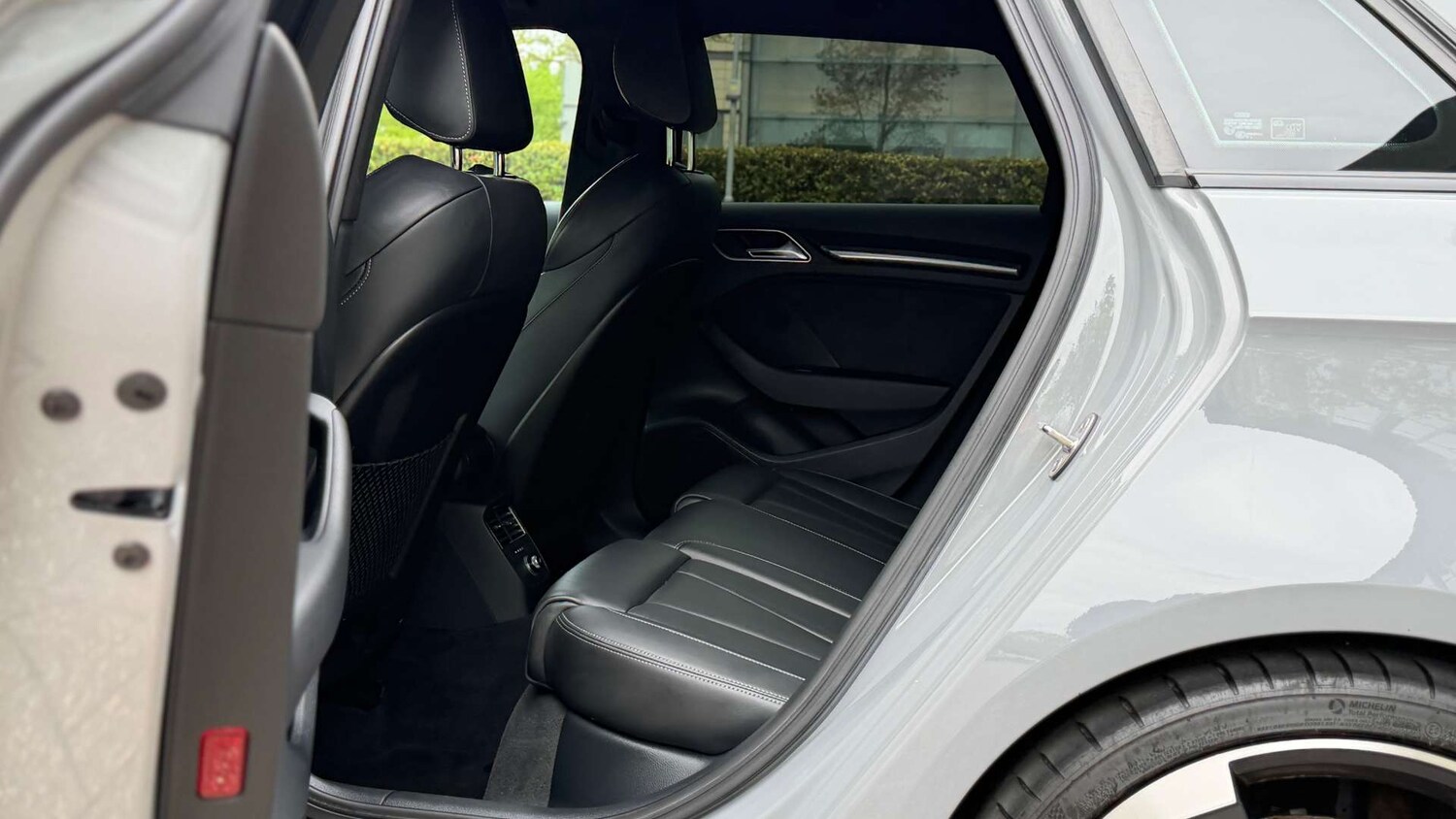 Used Audi RS3 2018 for sale - 78211886: Photo 16