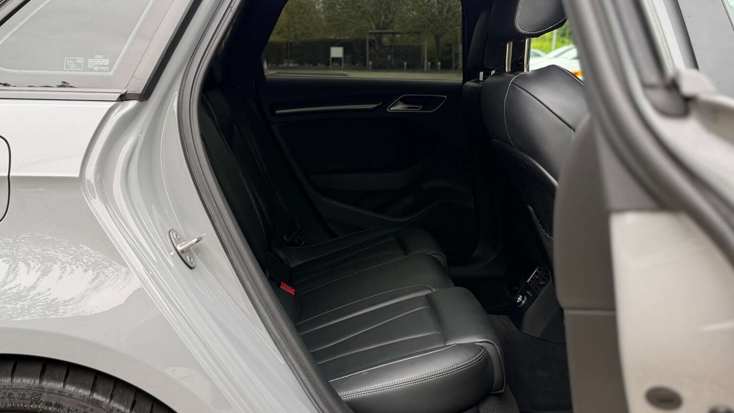 Used Audi RS3 2018 for sale - 78211886: Photo 18