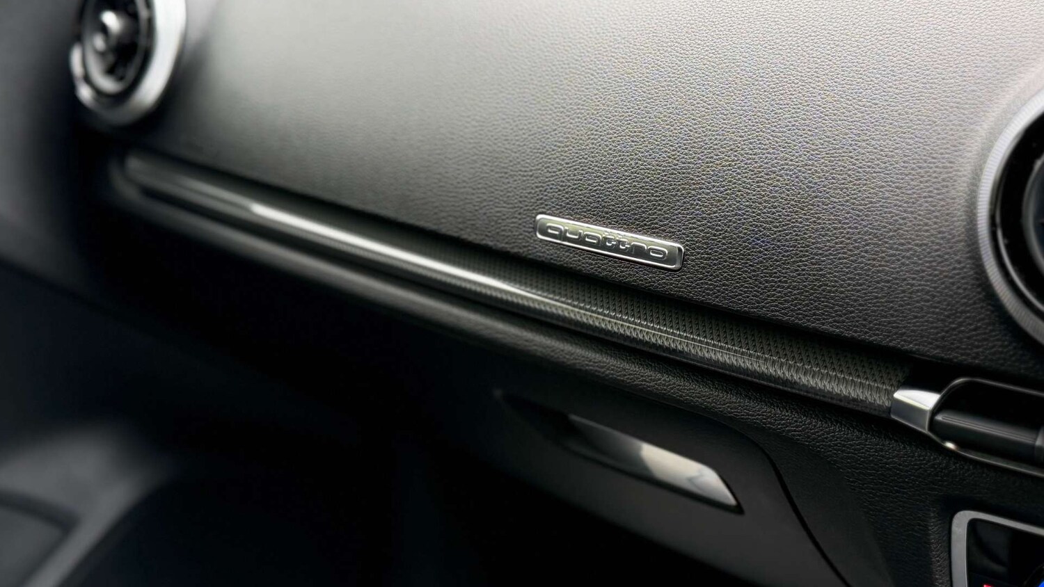 Used Audi RS3 2018 for sale - 78211886: Photo 60