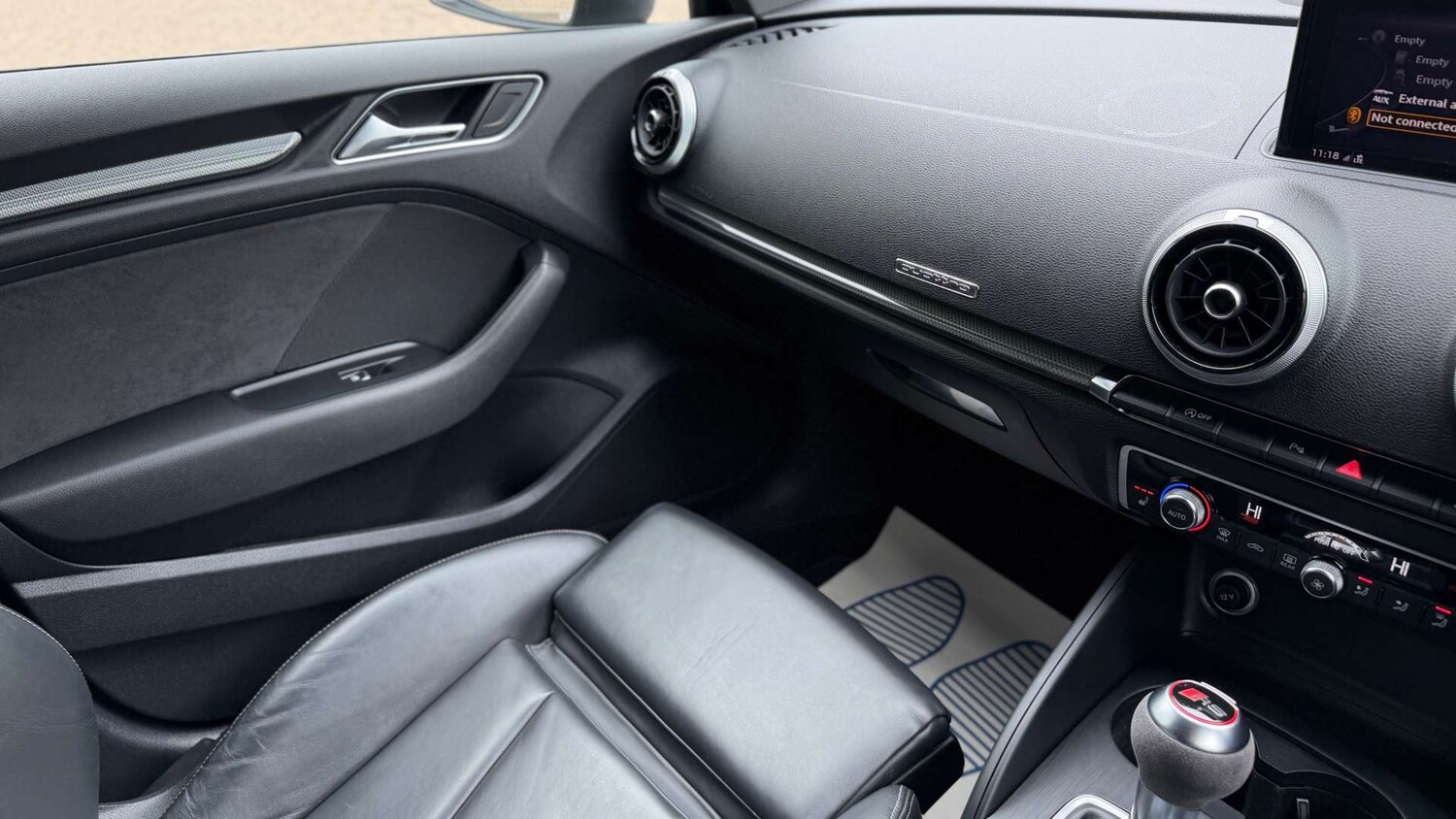 Used Audi RS3 2018 for sale - 78211886: Photo 62