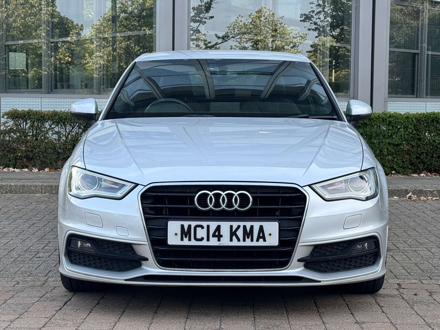 Used Audi A3 2014 for sale - 77145384: Photo 2