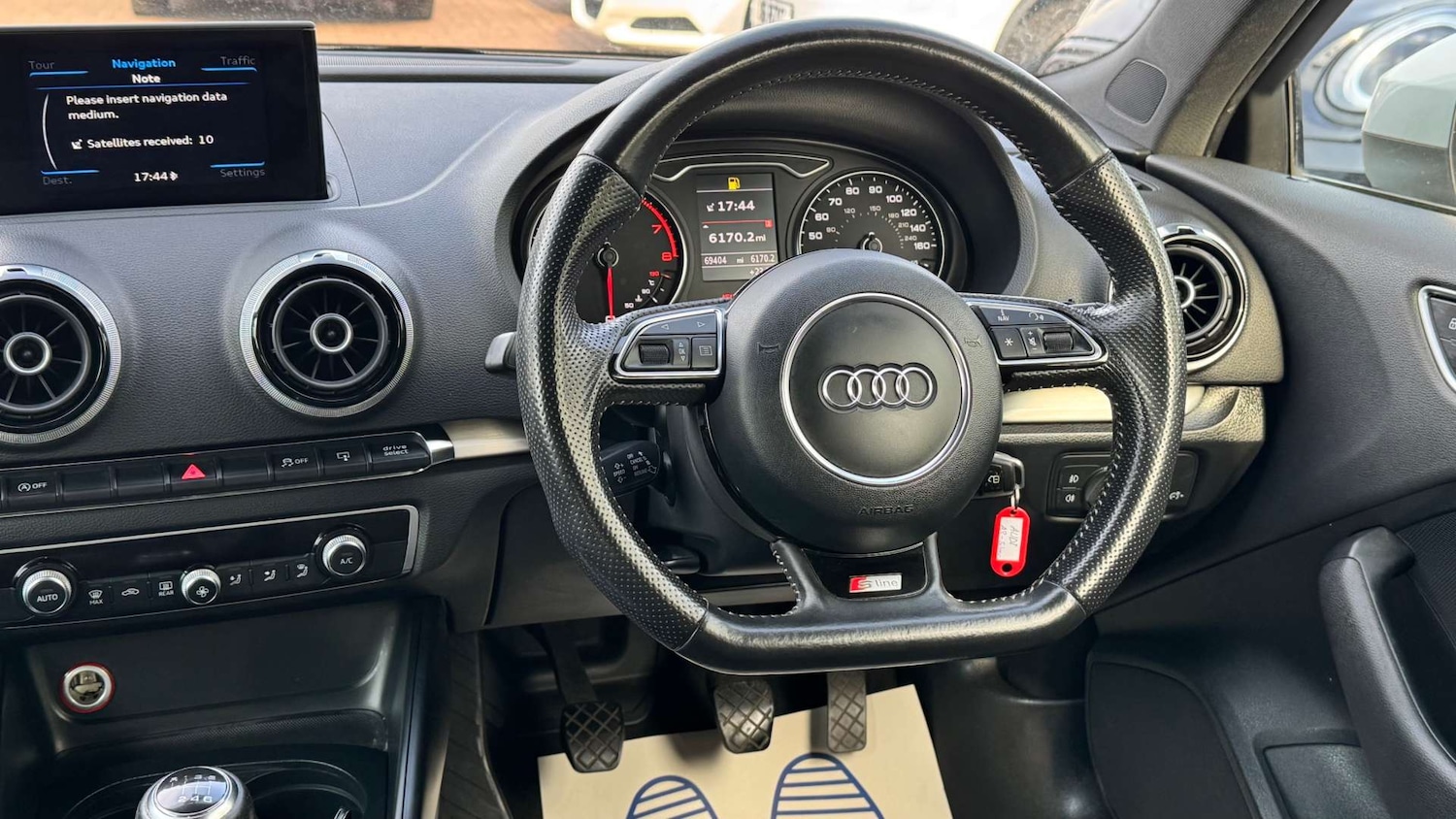 Used Audi A3 2014 for sale - 77145384: Photo 32