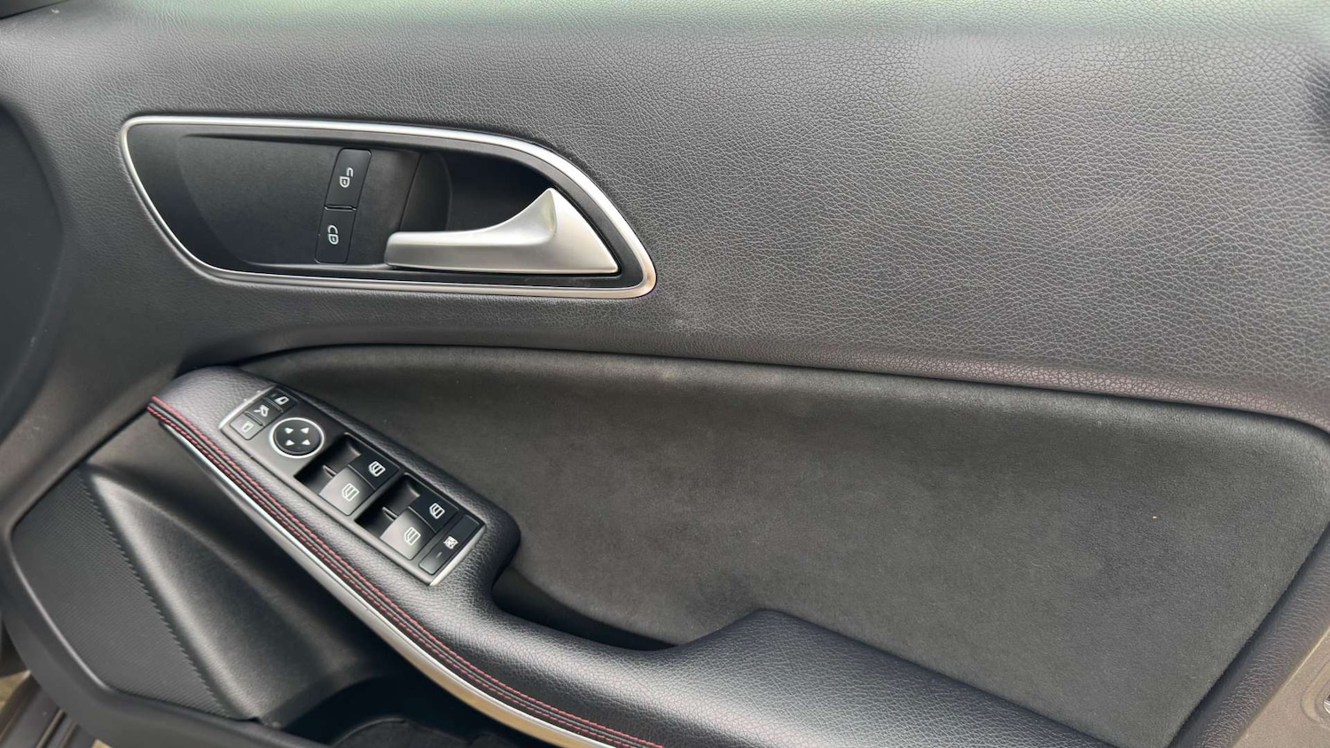 Used Mercedes-Benz A-Class 2016 for sale - 76859427: Photo 27