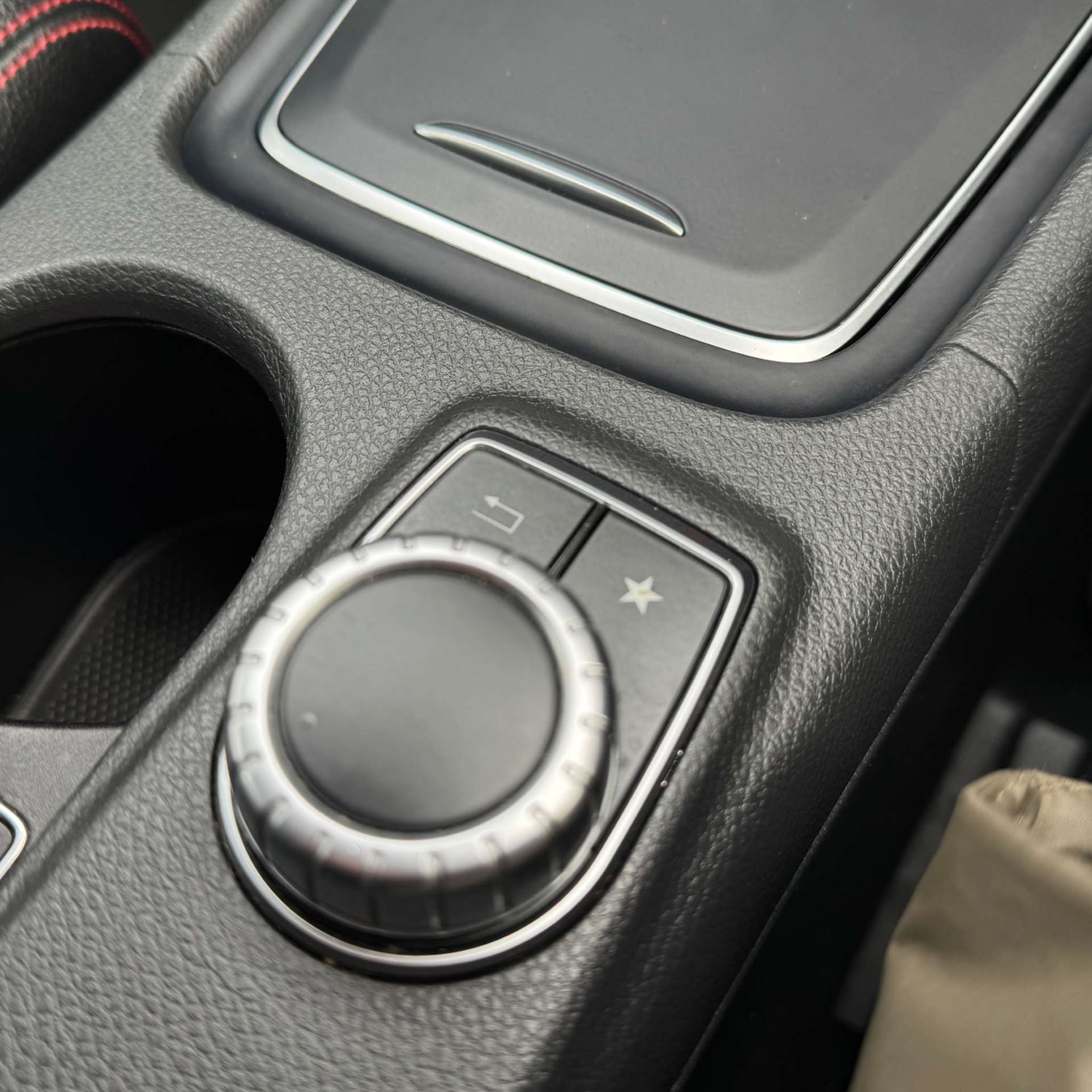 Used Mercedes-Benz A-Class 2016 for sale - 76859427: Photo 37