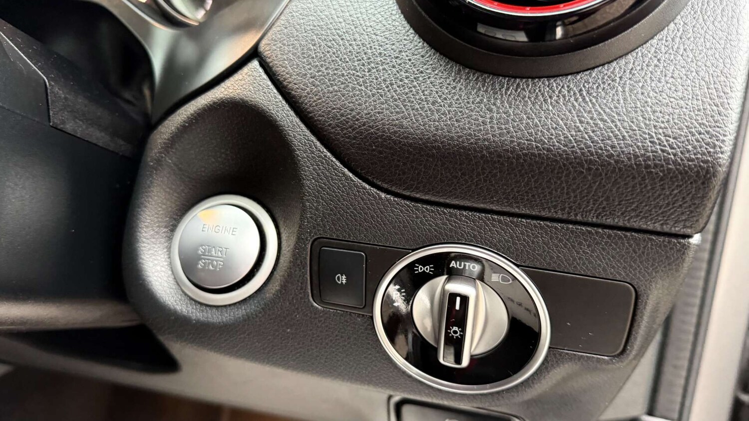 Used Mercedes-Benz GLA 2017 for sale - 77916427: Photo 30