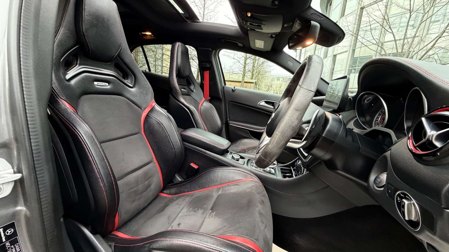 Used Mercedes-Benz GLA 2017 for sale - 77916427: Photo 4