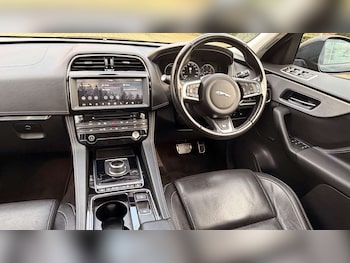 Used Jaguar F-Pace 2018 for sale - 79167262: Photo