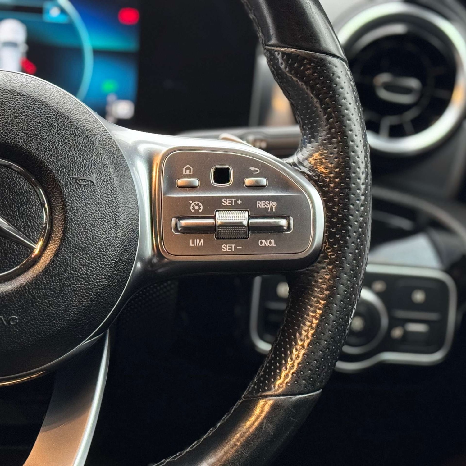 Used Mercedes-Benz CLA 2019 for sale - 76923078: Photo 27