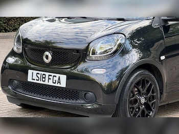 Used smart fortwo 2018 for sale - 79600600: Photo