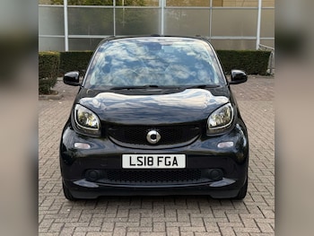 Used smart fortwo 2018 for sale - 79600600: Photo