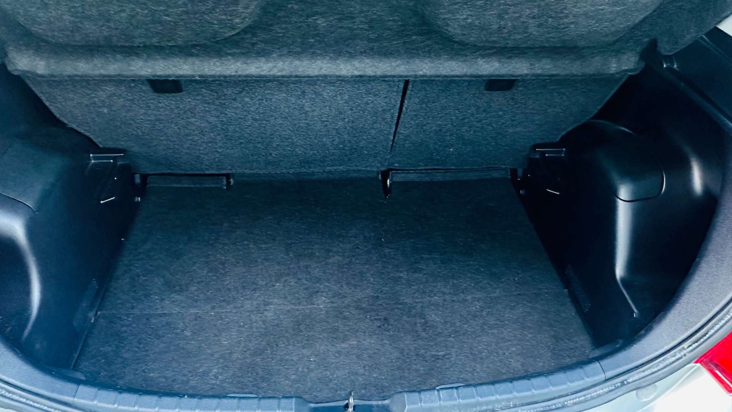 Used Toyota Yaris 2013 for sale - 76601235: Photo 13