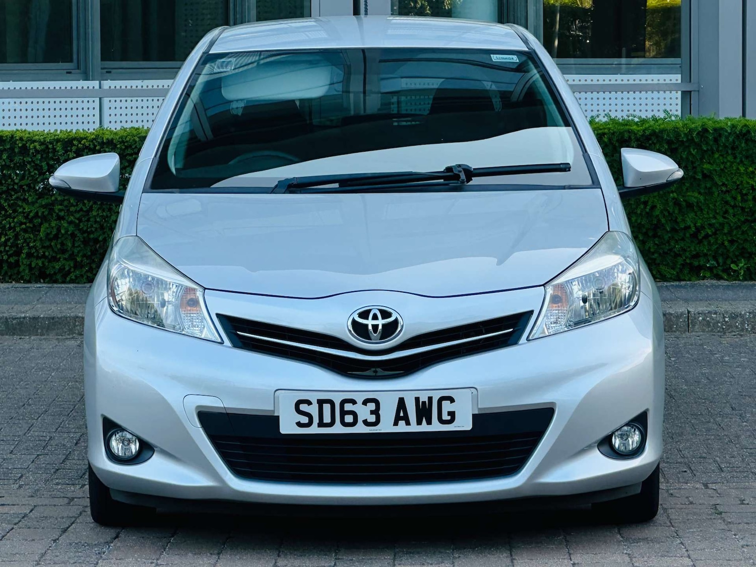 Used Toyota Yaris 2013 for sale - 76601235: Photo 2