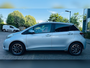 Used Toyota Yaris 2013 for sale - 76601235: Photo