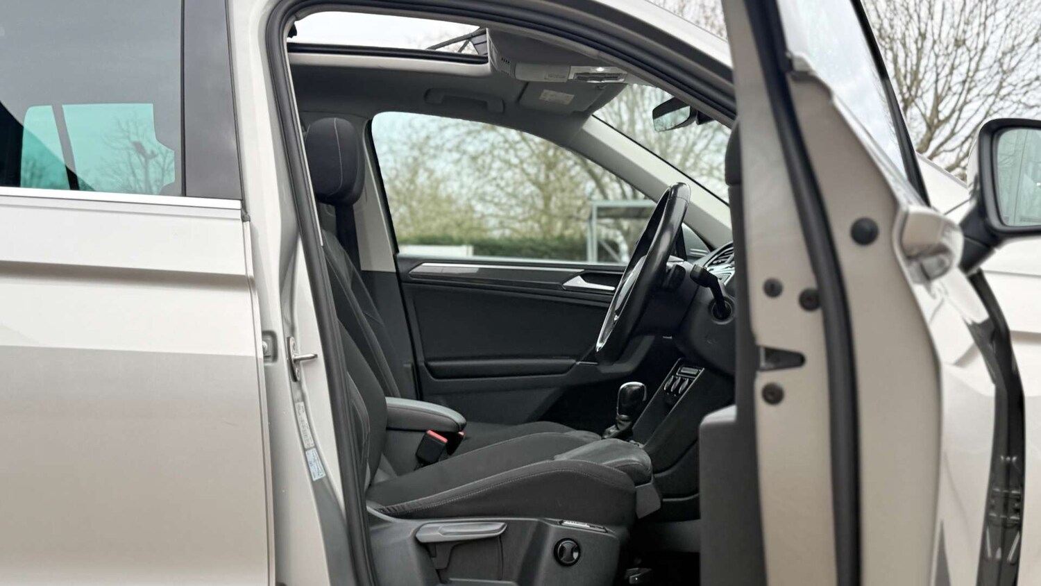 Used Volkswagen Tiguan 2016 for sale - 77905900: Photo 16