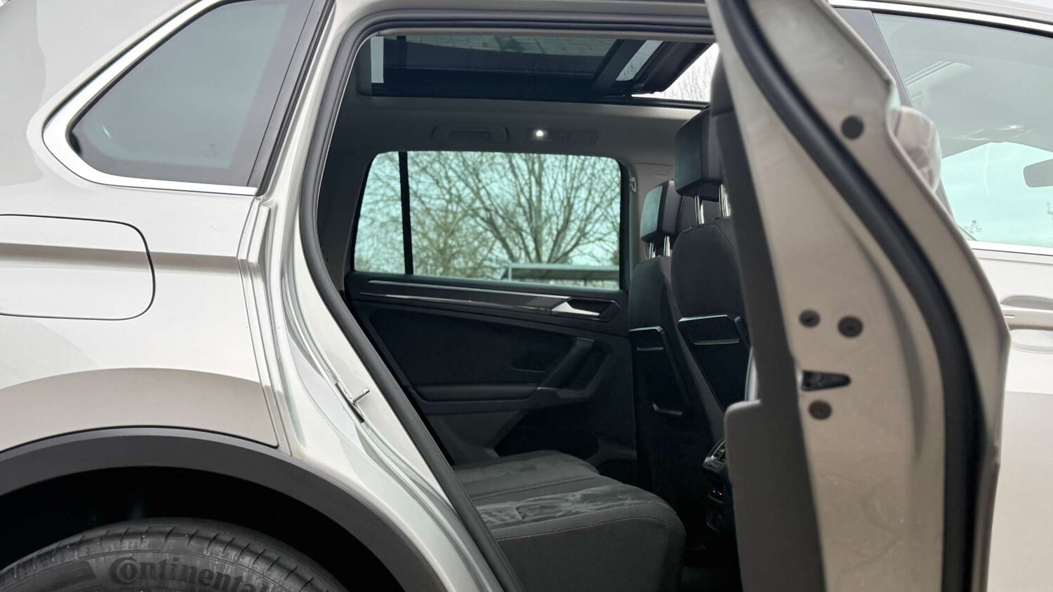 Used Volkswagen Tiguan 2016 for sale - 77905900: Photo 17