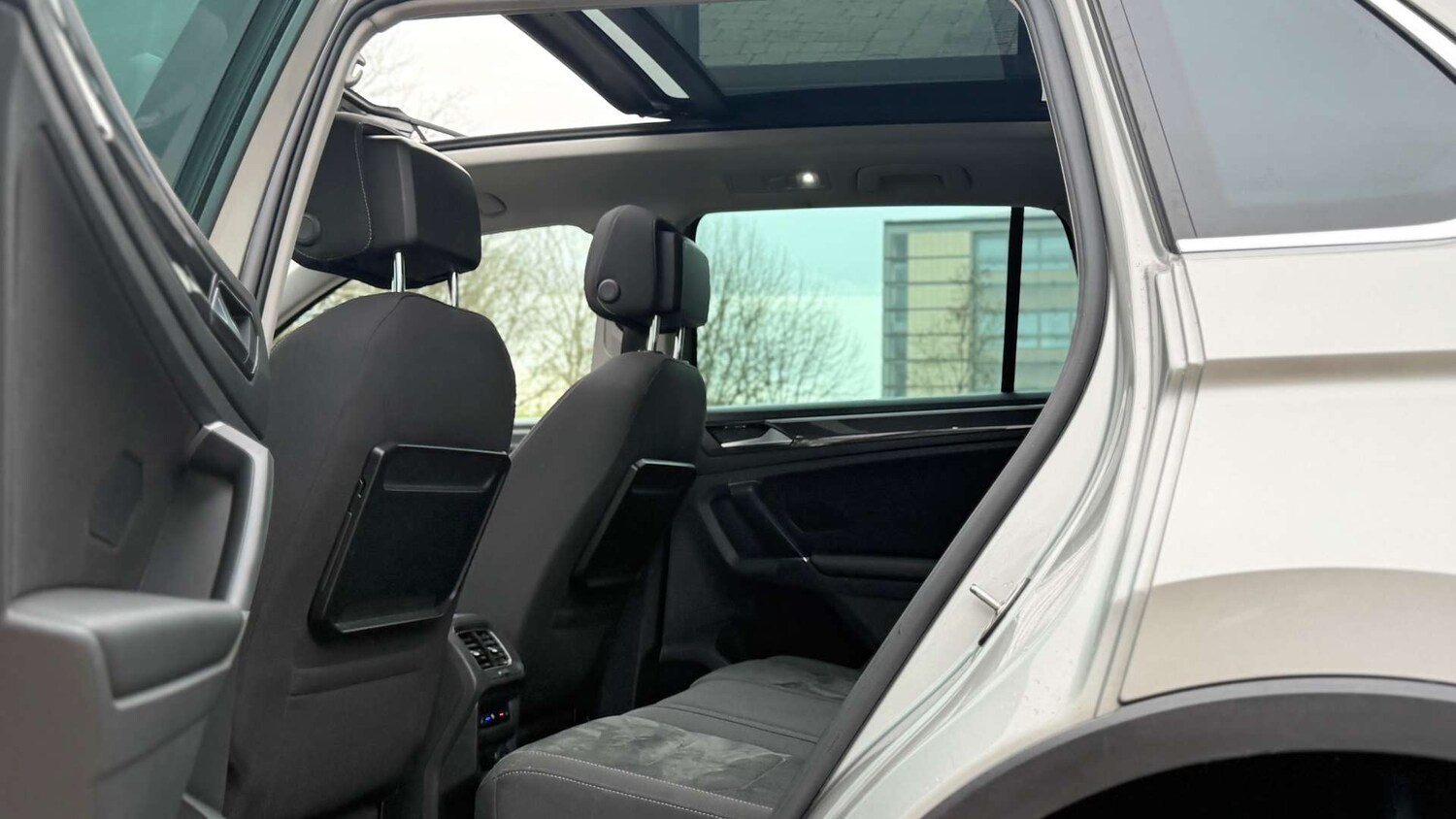 Used Volkswagen Tiguan 2016 for sale - 77905900: Photo 19