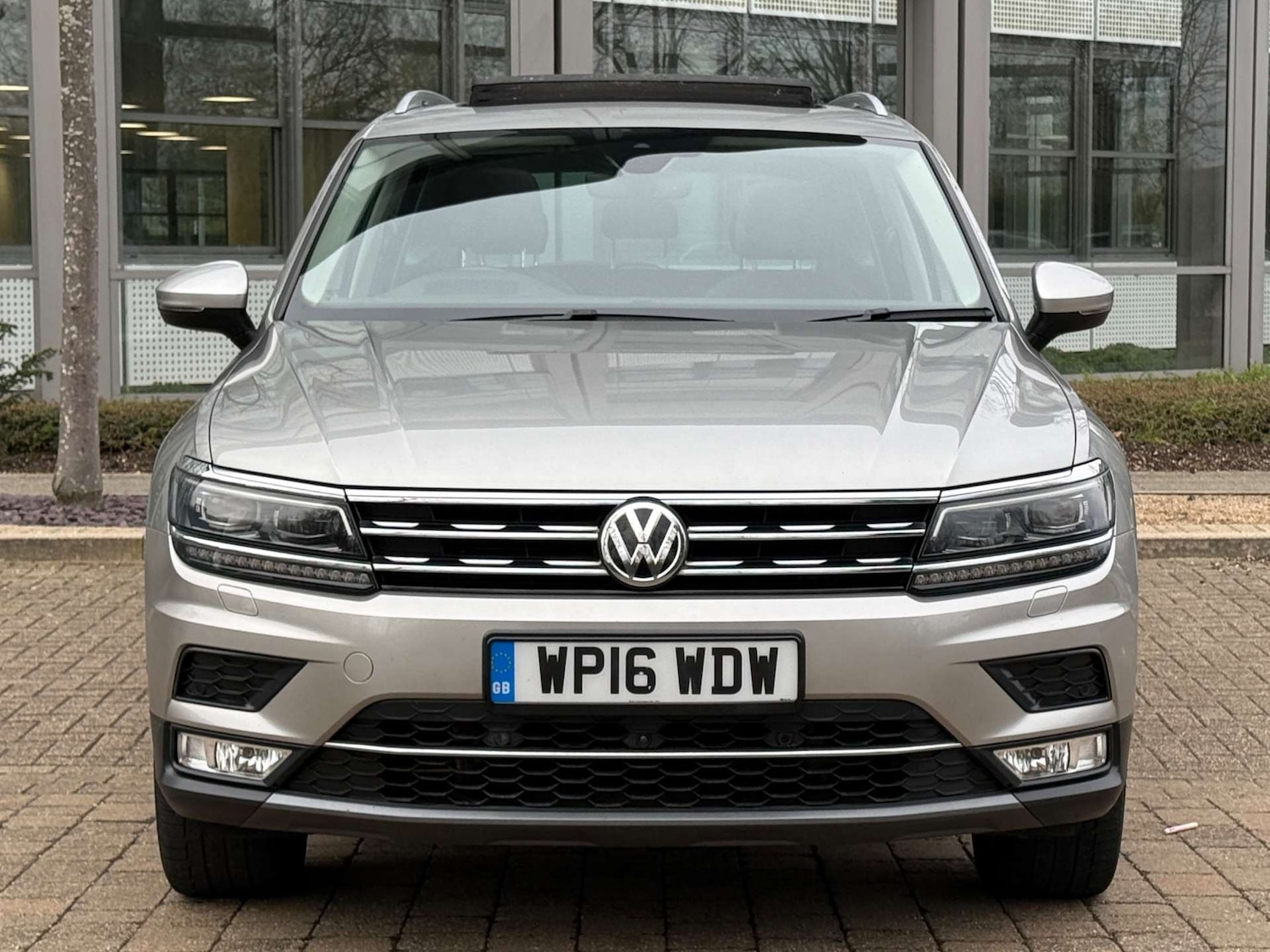 Used Volkswagen Tiguan 2016 for sale - 77905900: Photo 4