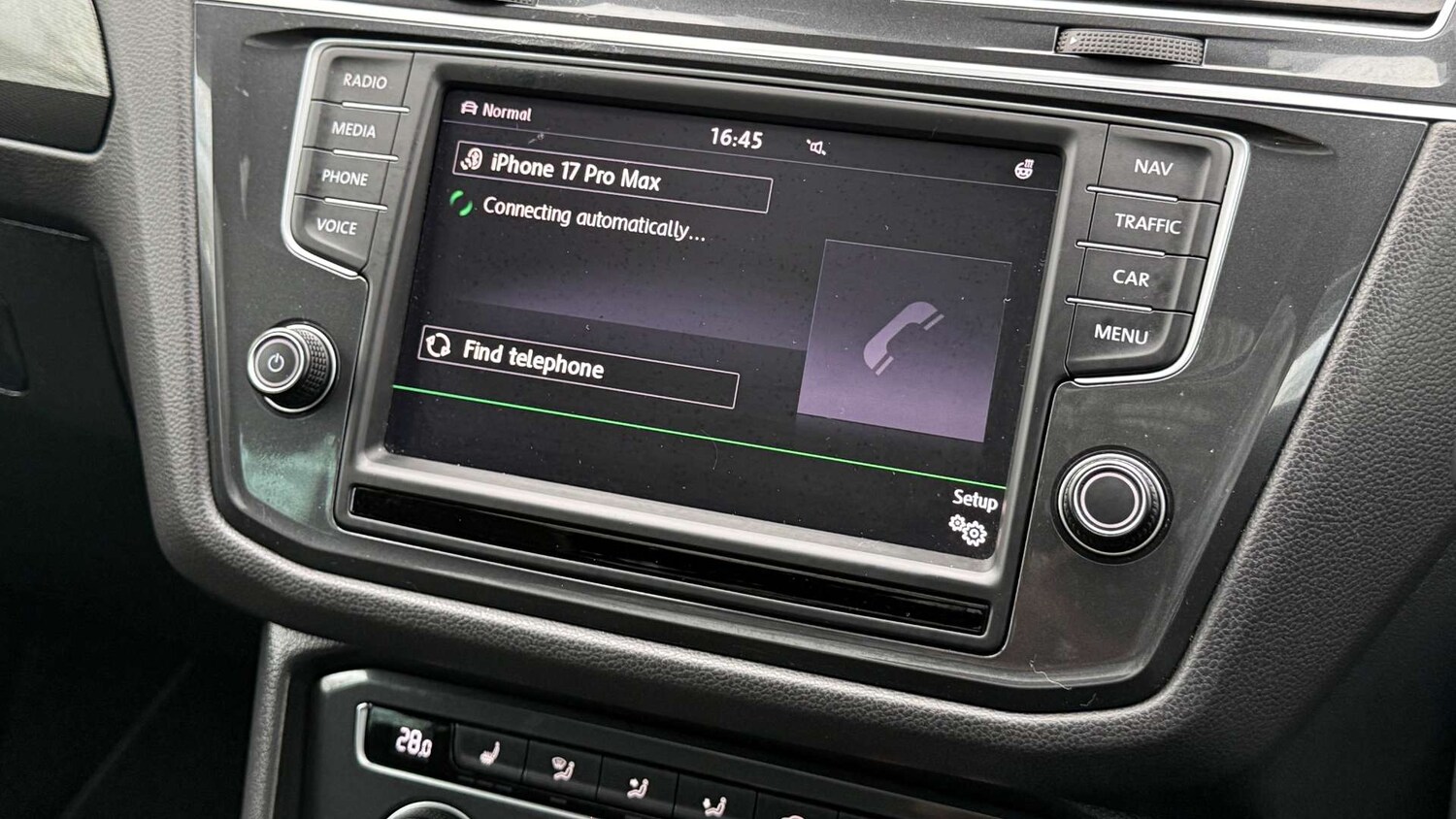 Used Volkswagen Tiguan 2016 for sale - 77905900: Photo 49