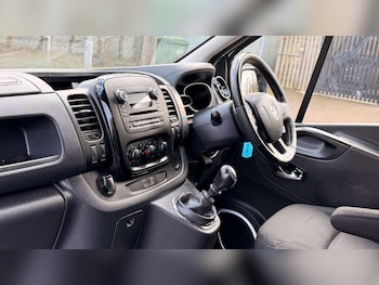 Used Vauxhall Vivaro 2019 for sale - 78738815: Photo