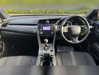 Used Honda Civic 2017 for sale - 79101617: Photo