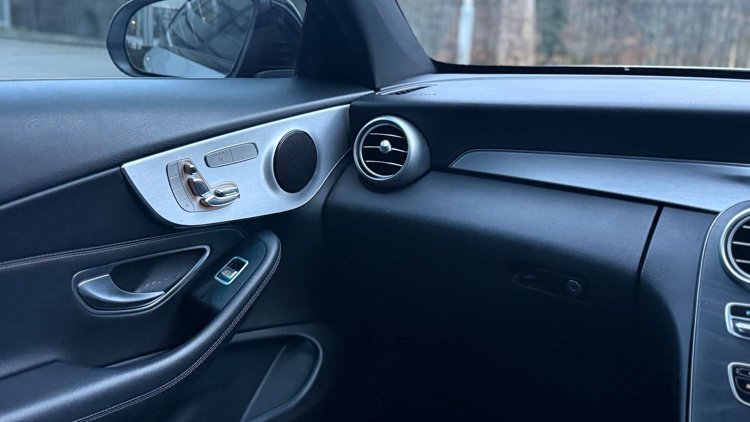 Used Mercedes-Benz C Class 2018 for sale - 77409776: Photo 24