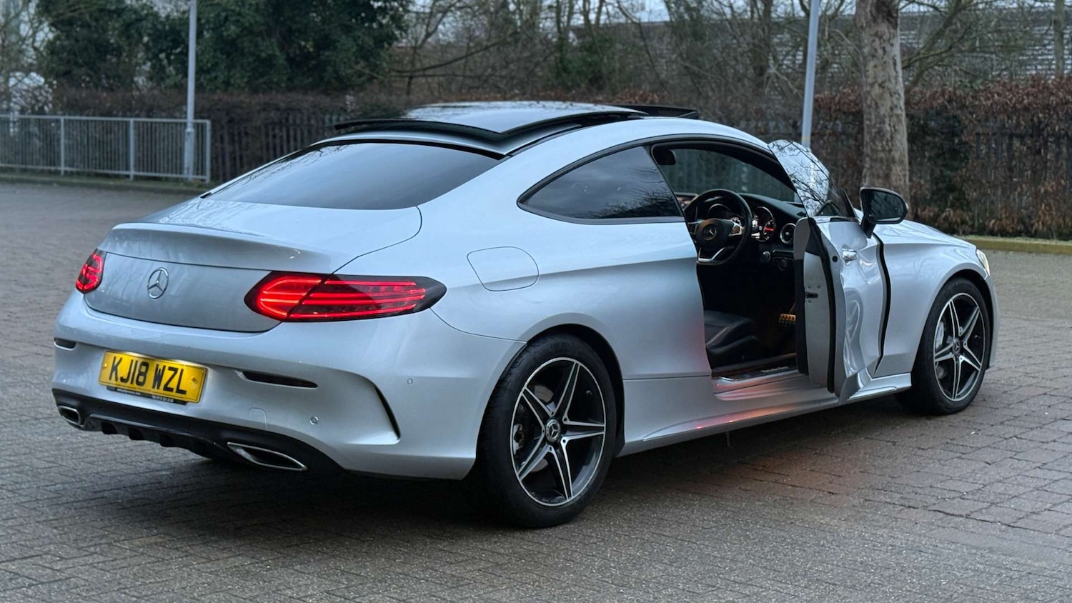 Used Mercedes-Benz C Class 2018 for sale - 77409776: Photo 4