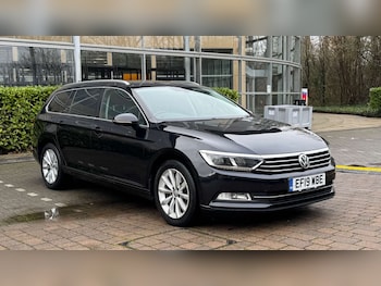 Used Volkswagen Passat 2019 for sale - 77469987: Photo
