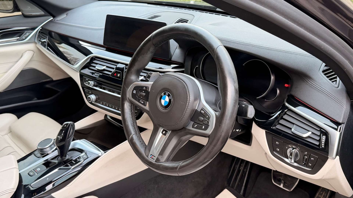Used BMW 5 Series 2017 for sale - 77276708: Photo 8