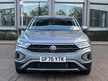 Used Volkswagen T-Roc 2025 for sale - 78274251: Photo