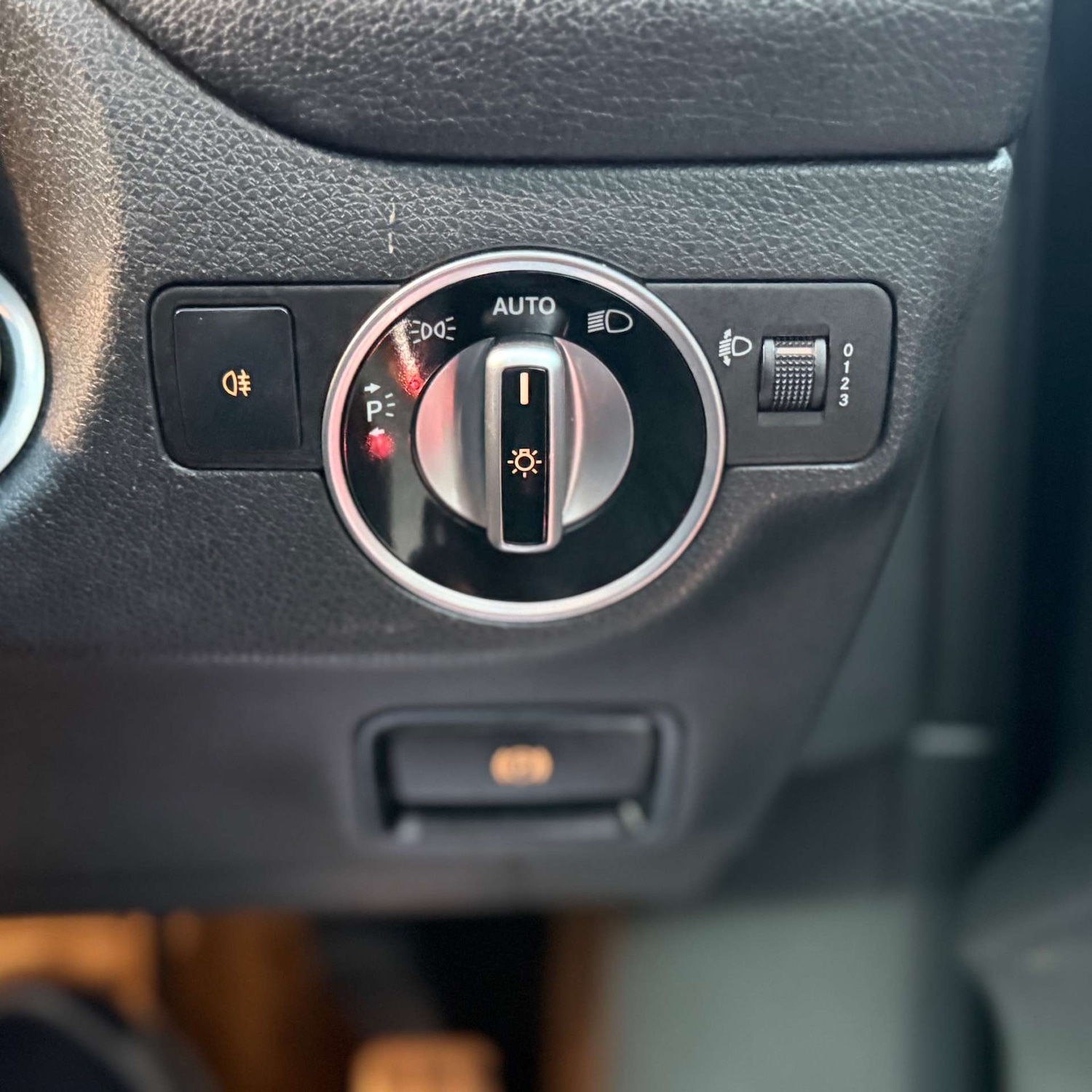 Used Mercedes-Benz GLA 2017 for sale - 76931769: Photo 38