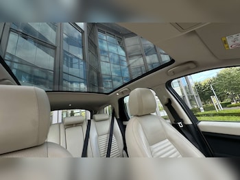 Used Land Rover Discovery Sport 2016 for sale - 75713539: Photo