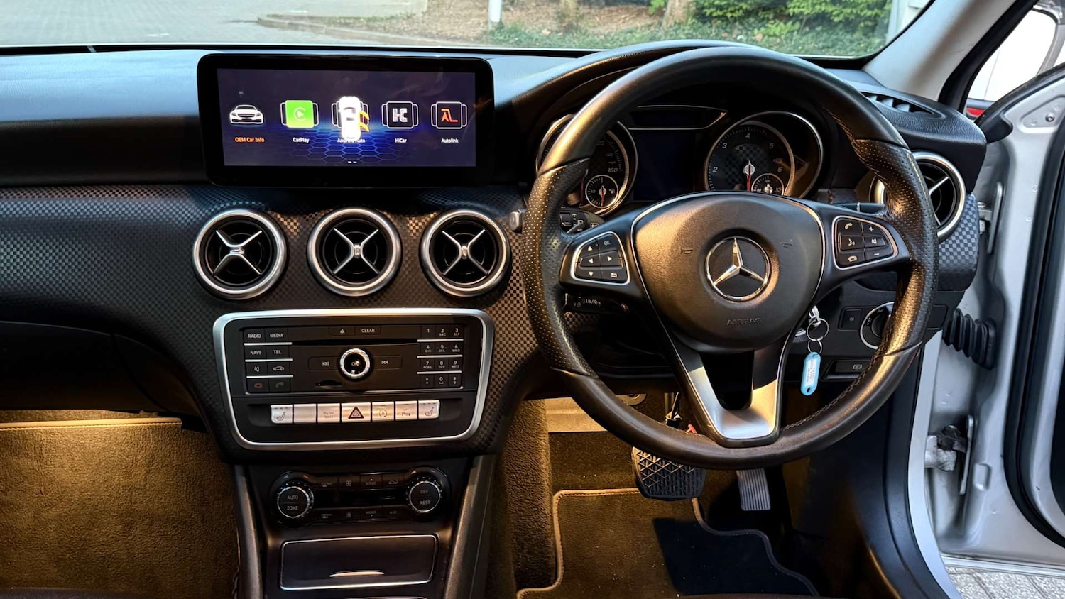 Used Mercedes-Benz A-Class 2016 for sale - 78159033: Photo 2