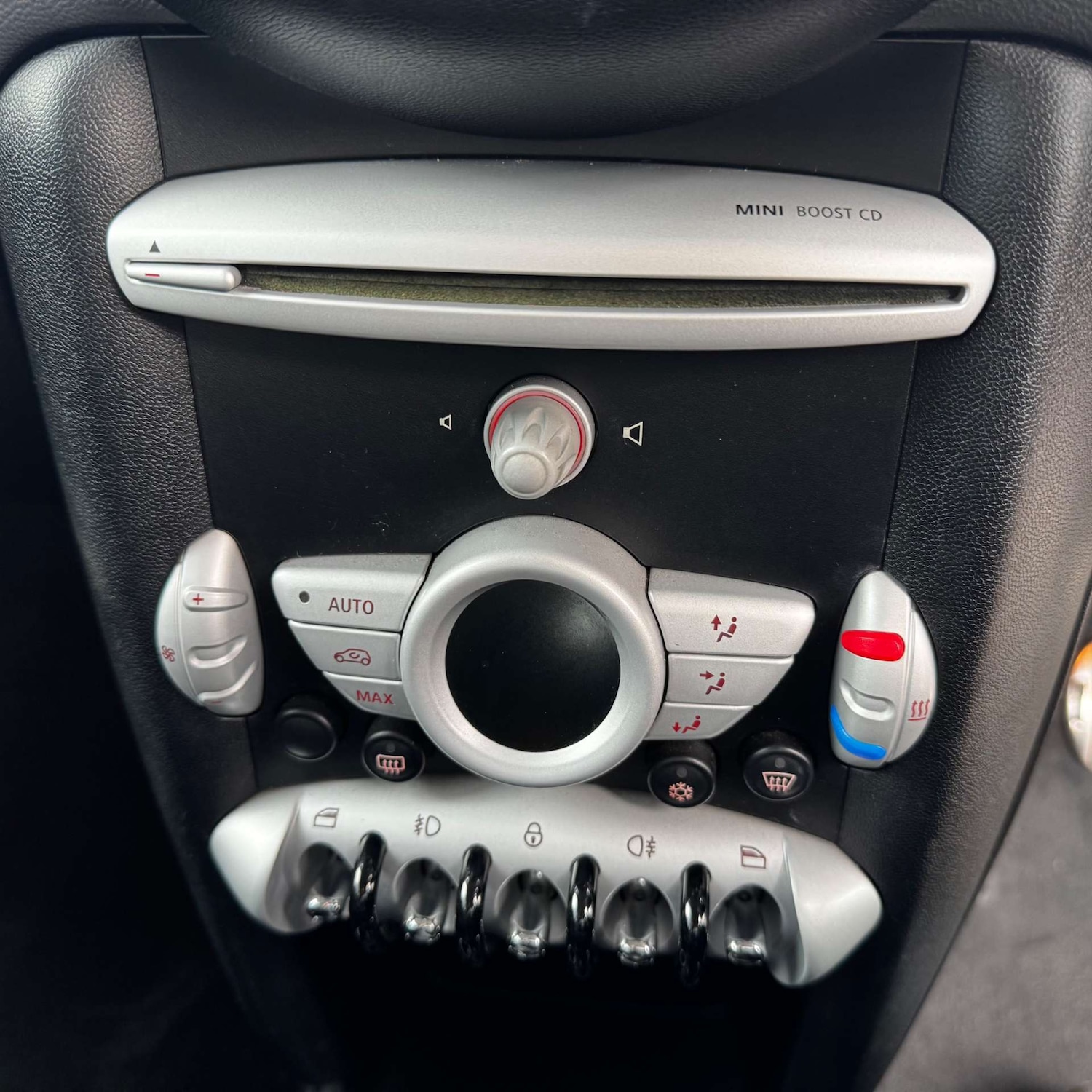 Used MINI Hatch 2010 for sale - 76602192: Photo 27