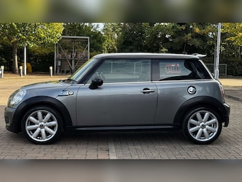 Used MINI Hatch 2010 for sale - 76602192: Photo