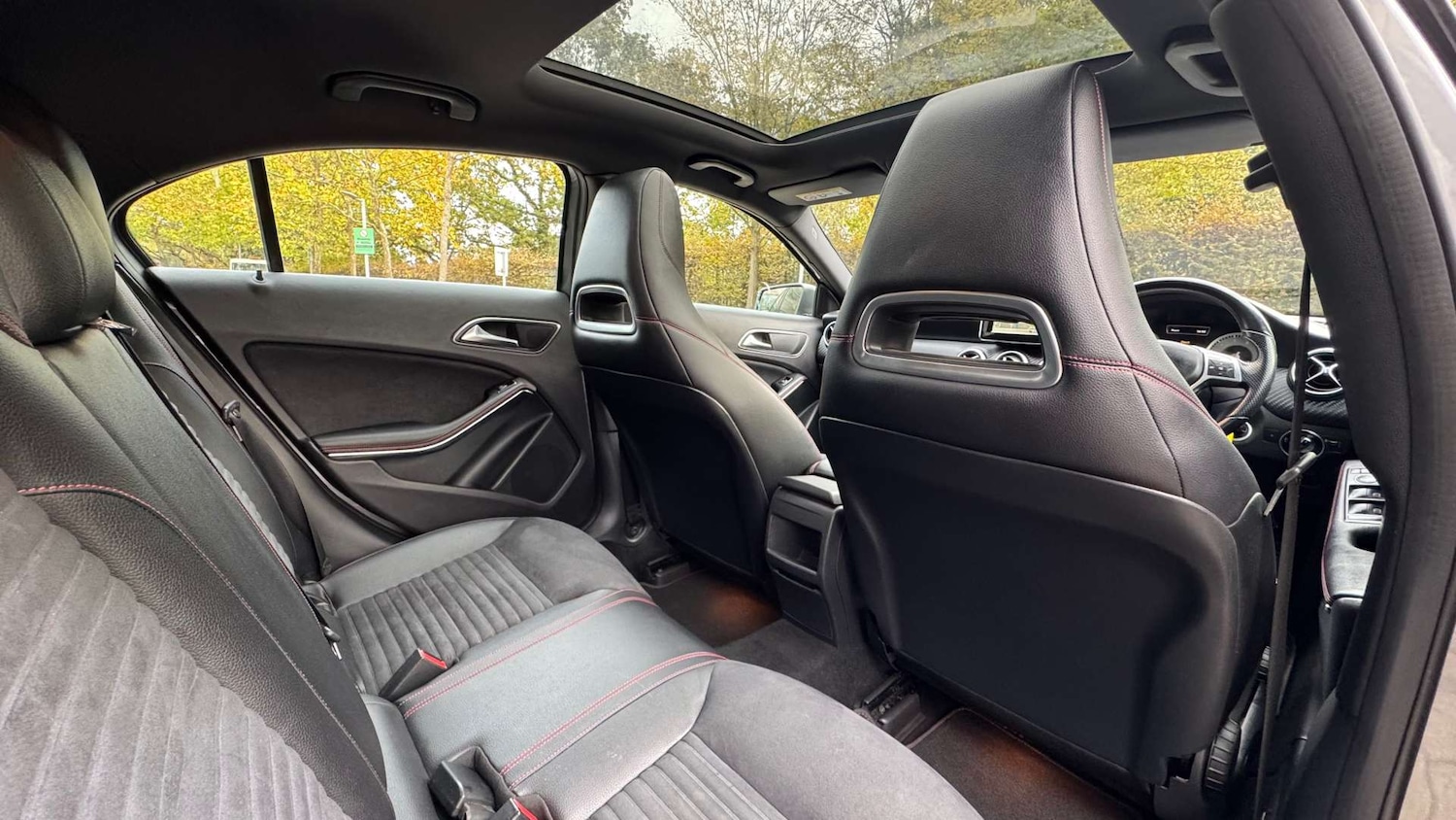 Used Mercedes-Benz A-Class 2014 for sale - 76356032: Photo 20