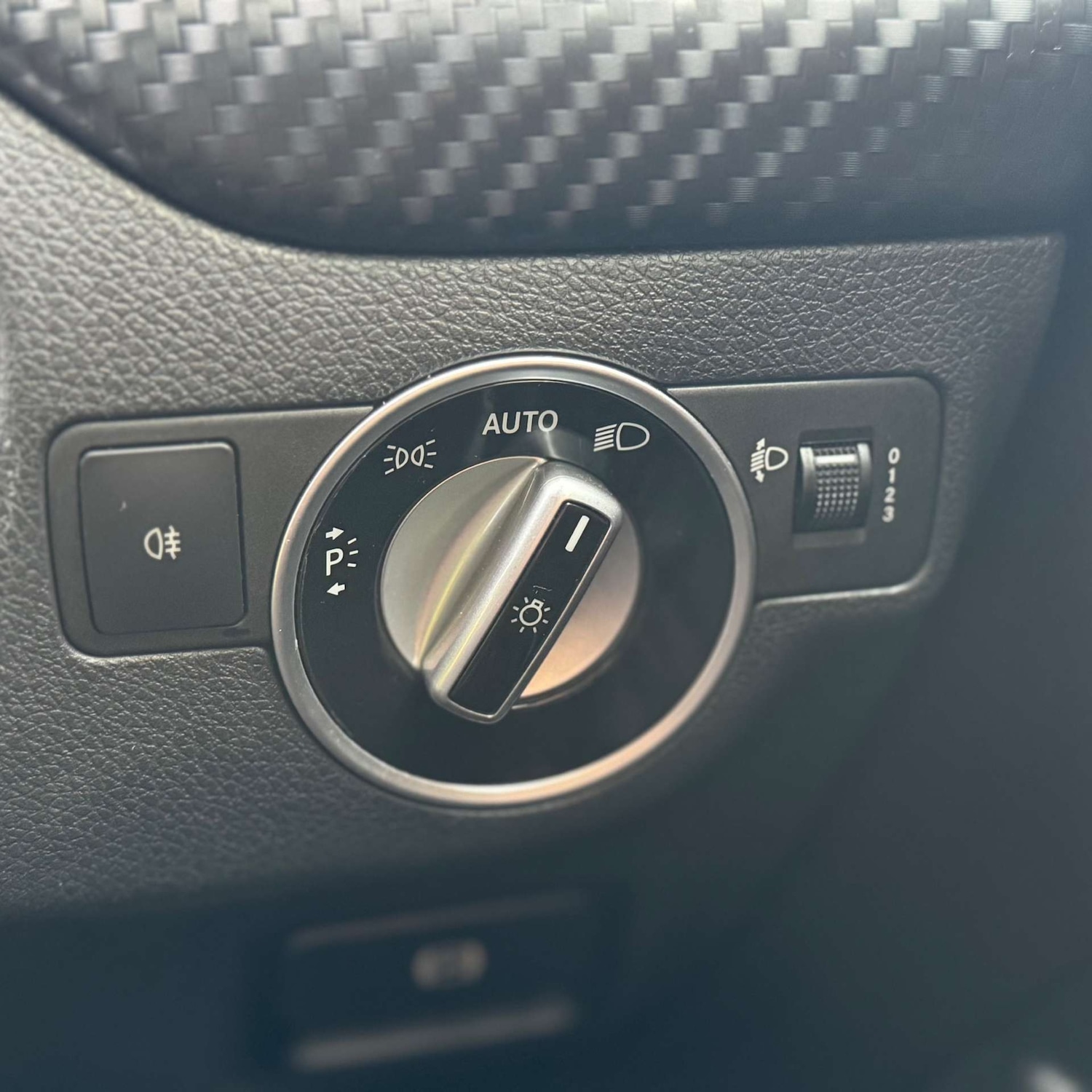 Used Mercedes-Benz A-Class 2014 for sale - 76356032: Photo 31