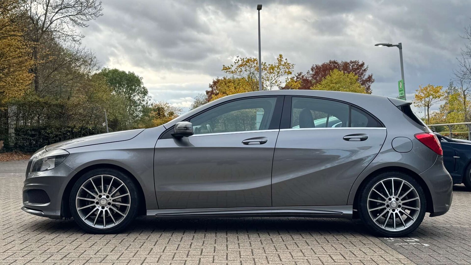 Used Mercedes-Benz A-Class 2014 for sale - 76356032: Photo 5