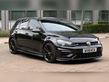 Used Volkswagen Golf 2018 for sale - 78928937: Photo