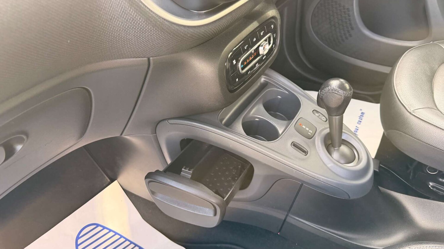 Used smart fortwo 2016 for sale - 77494176: Photo 17